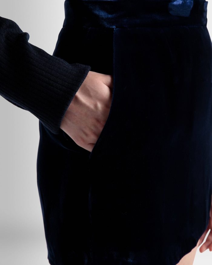 כְּחוֹל Bally חצאית קצרה נשים הַלבָּשָׁה AS12D555