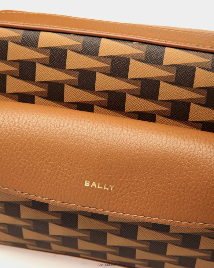 חום Bally תיק קרוסבודי דגלון נשים אביזרים AS12D79